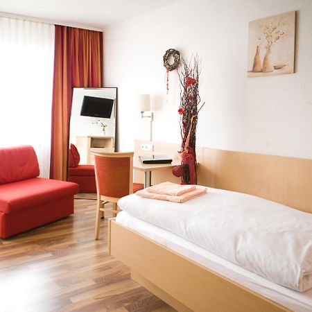 Hotel Gasthof Pension Riebel Etzenricht Εξωτερικό φωτογραφία